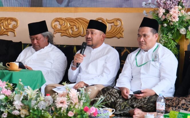
					Haul Masyayikh Ponpes Salafiyah Pemalang, Bupati Tekankan Peran Pesantren