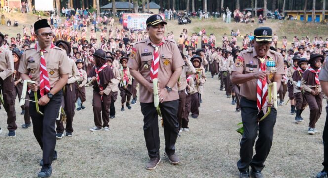 
					Hari Pramuka ke-65, Nurkholes Monitoring Perkemahan Serentak di 14 Kecamatan Pemalang
