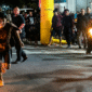 kemeriahan lomba lari malam membawa obor di Jalan Gatot Subroto, Kelurahan Purwoharjo, Kecamatan Comal, pada Sabtu (22/8/2026)