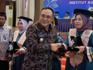 211 Wisudawan INSIP Pemalang Resmi Sandang Gelar Sarjana, Nurkholes: Wisuda Bukan Akhir Perjalanan