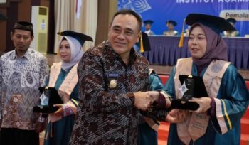211 Wisudawan INSIP Pemalang Resmi Sandang Gelar Sarjana, Nurkholes: Wisuda Bukan Akhir Perjalanan