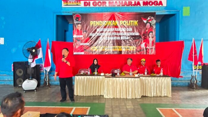 Ketua DPC PDI Perjuangan Kabupaten Pemalang, Indianto, SH, saat Musyawarah Ranting (Musran) dan Musyawarah Anak Ranting (Musanran) secara serentak di Kecamatan Moga dan Kecamatan Pulosari, pada Senin (3/8/2026).