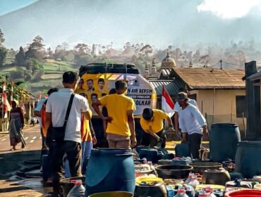 DA Peduli dan Golkar Pemalang Salurkan 318.500 Liter Air Bersih untuk Warga Pulosari, Bantarbolang, dan Belik