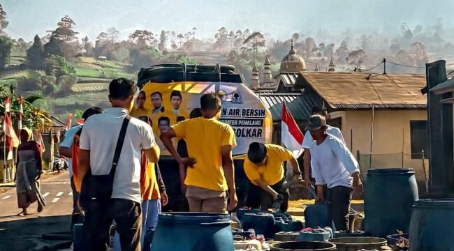 DA Peduli dan Golkar Pemalang Salurkan 318.500 Liter Air Bersih untuk Warga Pulosari, Bantarbolang, dan Belik
