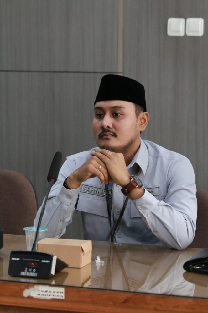 
					Anggota DPRD Kabupaten Pemalang, Fahmidh Dhuha, SM., MM
