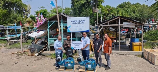 
					BRI Cabang Pemalang Serahkan 4 Mesin Perahu dan Bantuan Rp23 Juta untuk Nelayan Tanjungsari