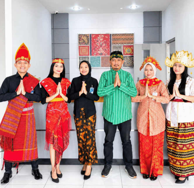 
					Semarak Hari Pelanggan Nasional 2026, BRI Unit Taman Hadirkan Pelayanan Bernuansa Budaya