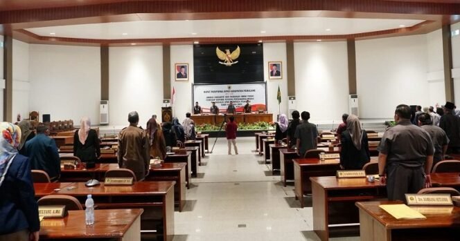 
					DPRD Pemalang Gelar Rapat Paripurna, Eksekutif Sampaikan Jawaban atas Pandangan Fraksi Terkait Pertanggungjawaban APBD 2025