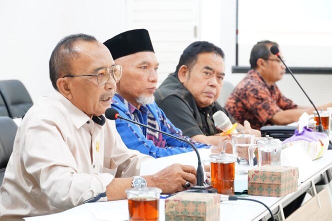 
					DPRD Pemalang Gelar Public Hearing Raperda 2026, Jaring Aspirasi untuk Perkuat Regulasi Daerah