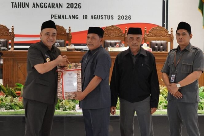 
					DPRD Pemalang Bahas Raperda Perubahan APBD 2026, Eksekutif Sampaikan Rancangan Anggaran