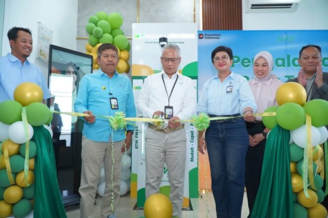 
					Pegadaian Kanwil XI Semarang Resmikan ATM Emas, Nasabah Bisa Cetak Emas Fisik 1–100 Gram