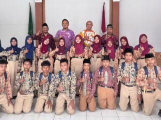 Yayasan Baitul Mal BRI Pemalang Salurkan Bantuan Perlengkapan Sekolah untuk 40 Siswa Kurang Mampu