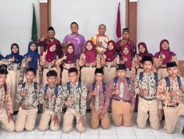 Yayasan Baitul Mal BRI Pemalang Salurkan Bantuan Perlengkapan Sekolah untuk 40 Siswa Kurang Mampu