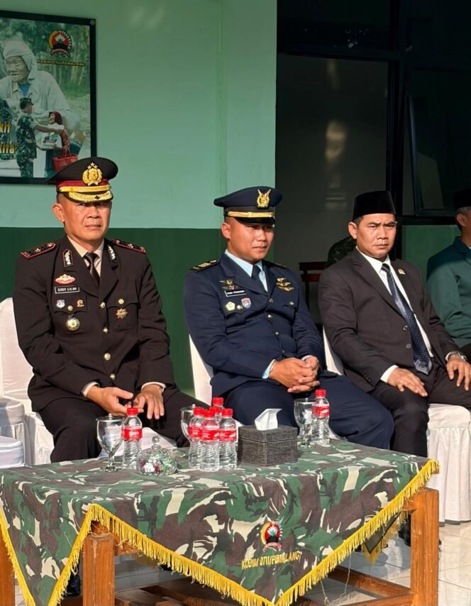 
					Hadiri Upacara HUT ke-81 TNI di Makodim Pemalang, Aris Ismail: Bersatu, Berjuang, dan Mengabdi untuk Indonesia