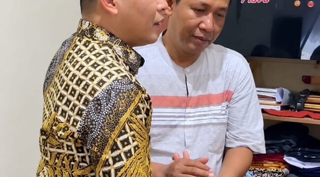 Akbar sambangi rumah korban kasus dugaan perundungan di Kabupaten Pemalang, Senin (5/10/2026)