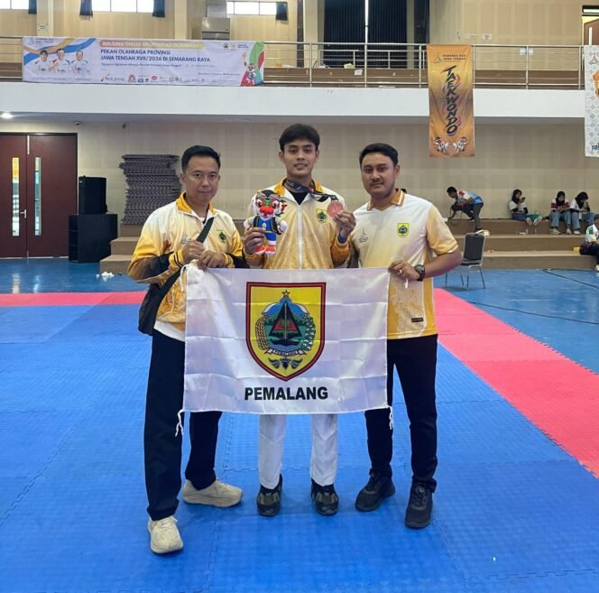 
					Atlet taekwondo Kabupaten Pemalang, Muhammad Indaka,yang juga adik dari Ketua Umum Pengurus Kabupaten (Pengkab) Taekwondo Indonesia (TI) Pemalang, Fahmidh Dhuha, SM., MM berjuang mengharumkan nama daerah dalam ajang Pekan Olahraga Provinsi (Porprov) XVII Jawa Tengah